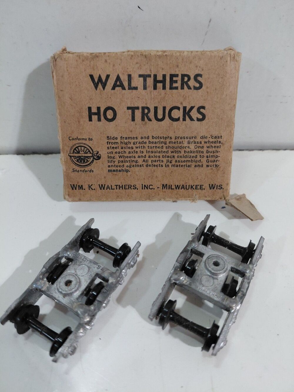Walthers HO Gauge Model Railroad Standard 6 Wheel Passenger Car Trucks w/Box